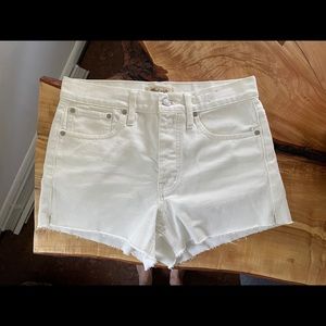 NWOT Madewell relaxed denim shorts in tile wash